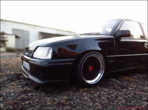 1:18 Opel Kadett E GSI Schwarz mit OVP